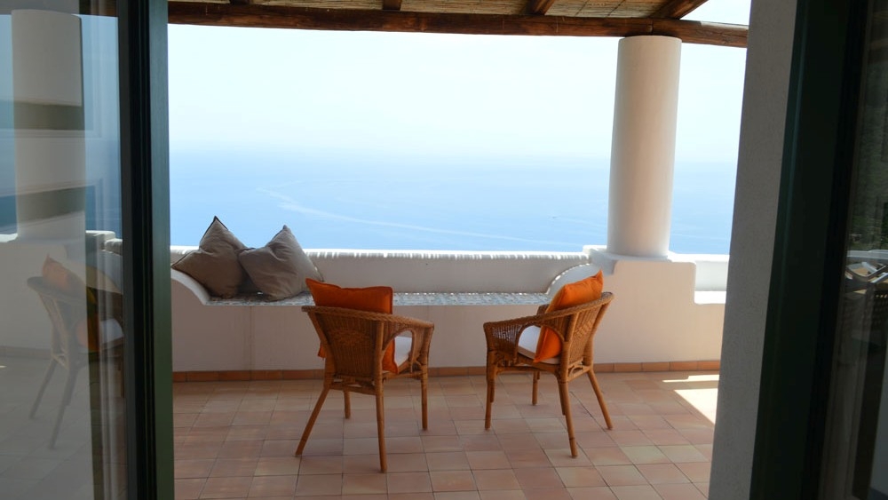 Orizzonte Relais, case tipiche eoliane a Salina