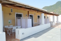 Orizzonte Relais, typical Aeolian houses in Salina