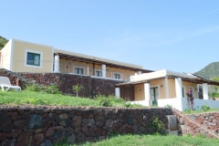 Orizzonte Relais, case tipiche eoliane a Salina